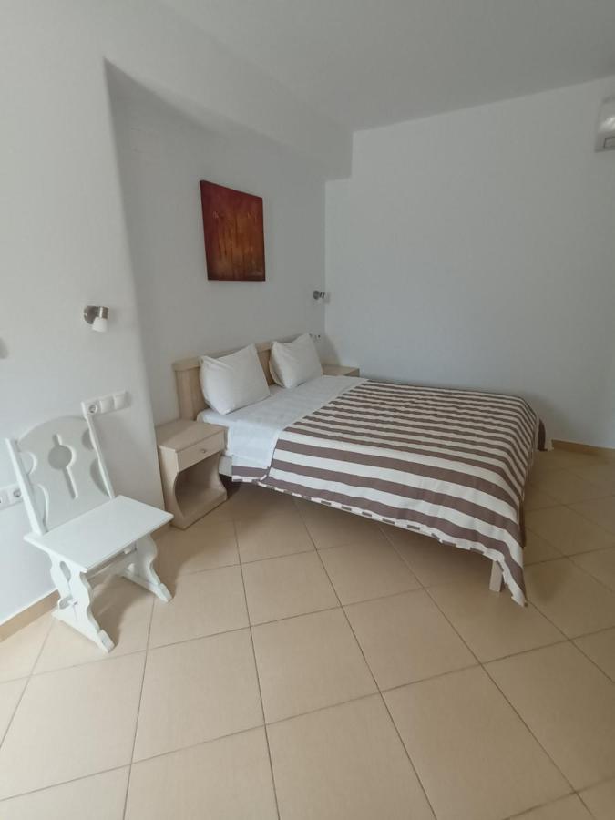 Theofanis Studios Agia Anna  Ngoại thất bức ảnh